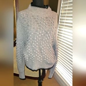 BCBG GREY_BLACK SWEATER 🥰